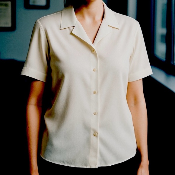 Liz Baker Essentials Blouse – Size M – Classic Ivory - Picture 1 of 13